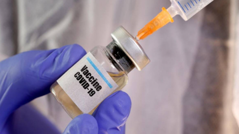 Κικίλιας για εμβόλιο: «Καμπάνια για να μην επικρατήσουν fake news και δεισιδαιμονίες»