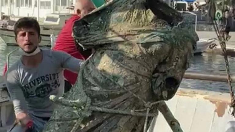 Τούρκοι έπιασαν άγαλμα που μοιάζει με την «Κυρά της Καλύμνου»