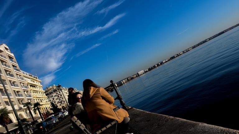 Καιρός (2/11): Ηλιοφάνεια και θερμοκρασία έως 24 βαθμούς (ΒΙΝΤΕΟ)