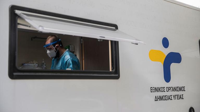 Οι καταγγελίες για τον ΕΟΔΥ και ο πόλεμος που έχει ξεσπάσει