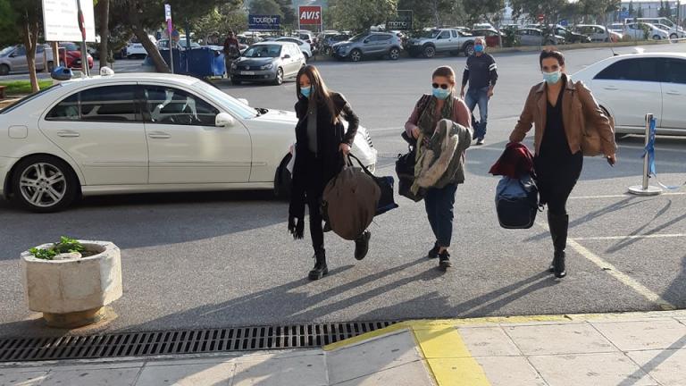 Κρήτη - Θεσσαλονίκη - Κορονοϊός: Δέκα νοσηλεύτριες μεταβαίνουν εθελοντικά στη Θεσσαλονίκη
