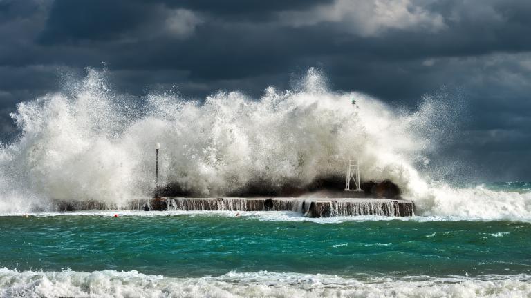 Καιρός για Τετάρτη 25/11: Πτώση της θερμοκρασίας και τοπικές βροχές - Θυελλώδεις βοριάδες στο Αιγαίο 