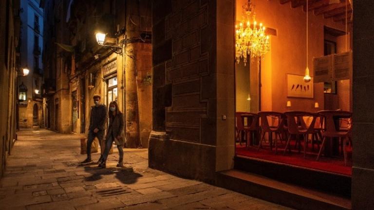 Σε ισχύ ο περιορισμός μετακινήσεων σε όλη την Ελλάδα, από τις 9 το βράδυ έως τις 5 το πρωί