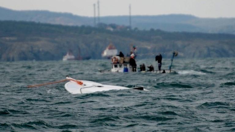 Ένα παιδί νεκρό και έξι αγνοούμενοι σε ναυάγιο με πρόσφυγες στη Σάμο