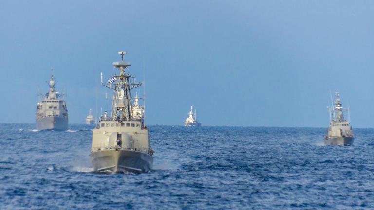 Όλος ο στόλος εν δράσει! Εντυπωσιακές εικόνες από τις ασκήσεις του Πολεμικού Ναυτικού (ΒΙΝΤΕΟ-ΦΩΤΟ)