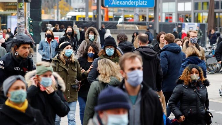 Γερμανία: Ψευδαίσθηση ότι ένα σκληρό lockdown 14 ημερών από τα Χριστούγεννα μπορεί να ελέγξει την πανδημία 