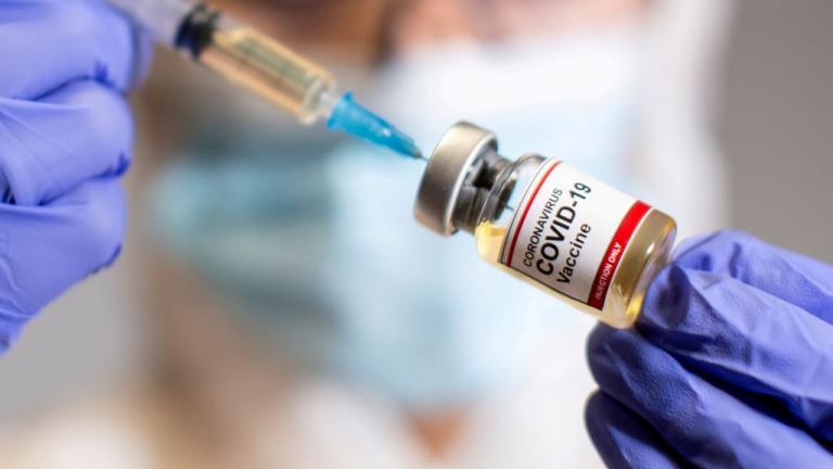 Ξεκίνησε ο εμβολιασμός: Η Ελλάδα έτοιμη να δώσει τη μάχη της κατά του κορωνοϊού