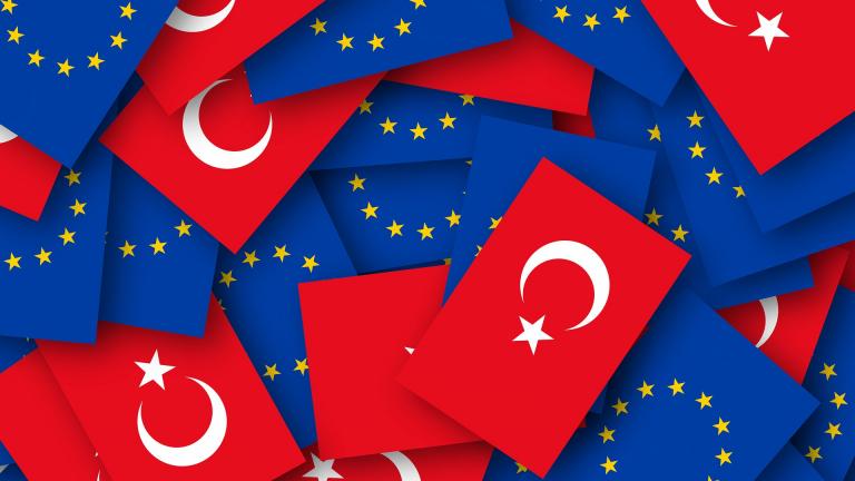 ΕΕ-Αλεξάντερ Ντε Κρόο: Στοχευμένες κυρώσεις κατά προσώπων για την Τουρκία