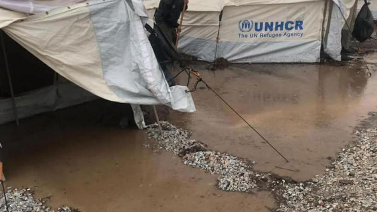 Επιστολή προσφύγων από το Καρά Τεπέ, στην Ευρώπη: «Ακόμη και τα ζώα έχουν περισσότερα δικαιώματα»