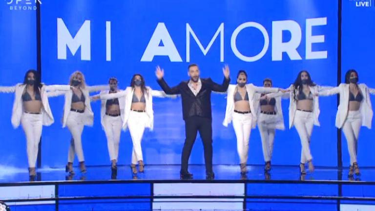 Η εντυπωσιακή έναρξη του Νίκου Κοκλώνη με τραγούδι του Σάκη Ρουβά