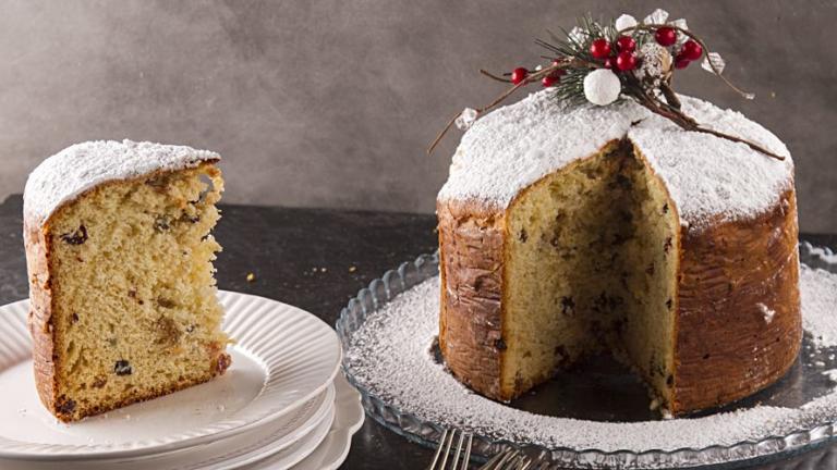 Βασιλόπιτα κέικ από τον Άκη Πετρετζίκη