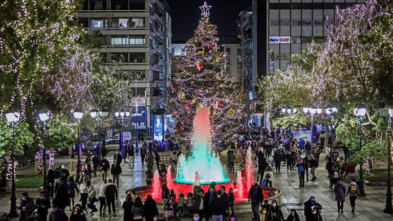 Όλα τα μέτρα που ισχύουν για το Ρεβεγιόν - Τα εννιά άτομα, η απαγόρευση κυκλοφορίας και οι έλεγχοι - Πώς θα μετακινούμαστε τις μέρες των Χριστουγέννων