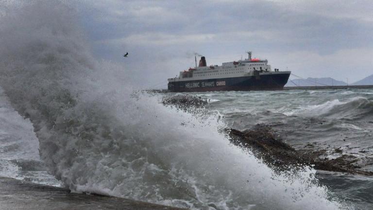 Καιρός για Πέμπτη 3/12: Τοπικές βροχές και καταιγίδες - Θυελλώδεις άνεμοι στο Ιόνιο 