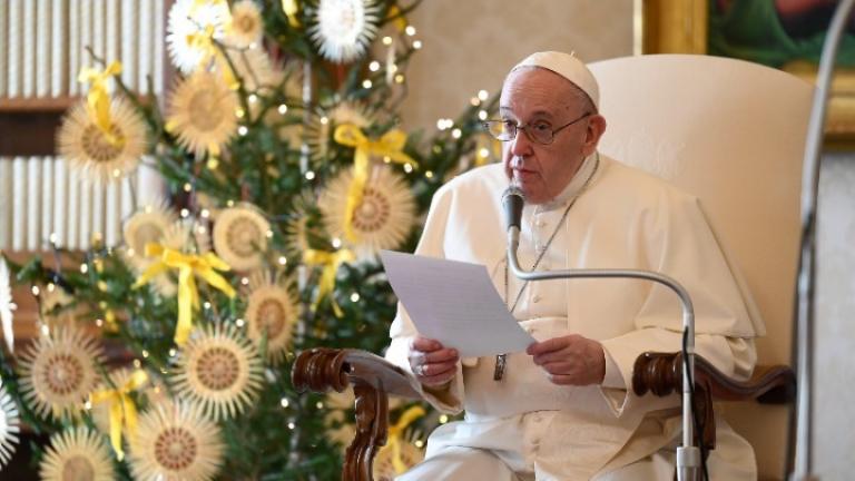 Ο πάπας ζήτησε για «δώρο γενεθλίων» να σταλεί το εμβόλιο στους φτωχούς και τους ευάλωτους