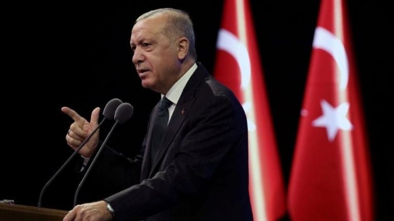 Ερντογάν: Επίθεση εναντίον της «κυριαρχίας» της Τουρκίας οι αμερικανικές κυρώσεις