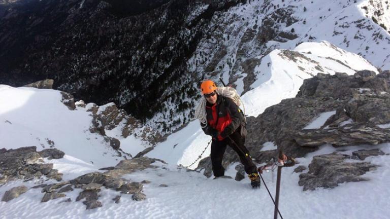 Όλυμπος: Χωρίς τις αισθήσεις τους εντοπίστηκαν οι ορειβάτες που καταπλακώθηκαν από χιονοστιβάδα