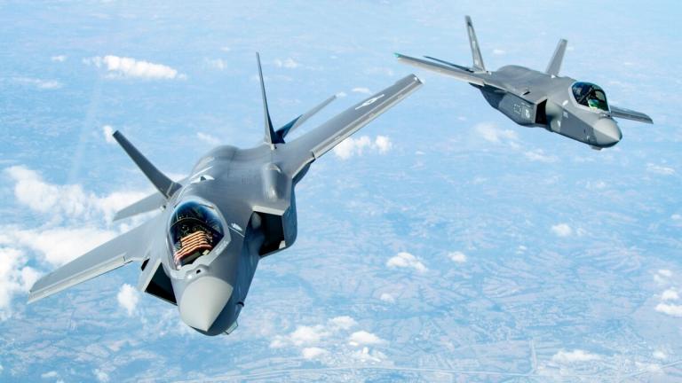 «Σκουπίδι» χαρακτηρίζει το F-35 πρώην υπουργός Άμυνας του Τραμπ