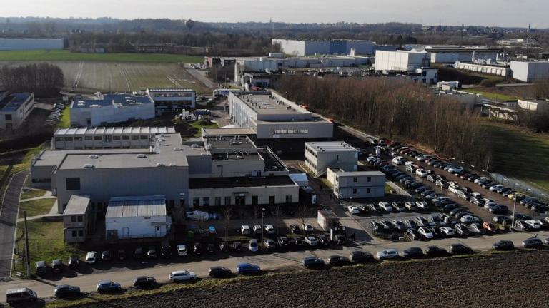 Η Κομισιόν θέλει να δώσει σήμερα στη δημοσιότητα το συμβόλαιο με την AstraZeneca