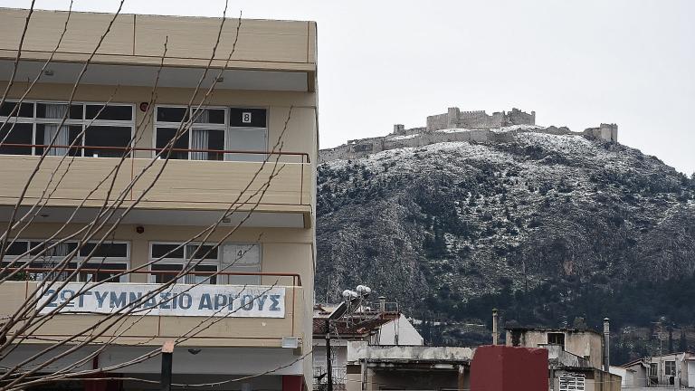 Ανοιχτό το ενδεχόμενο να μην ανοίξουν τα σχολεία τη Δευτέρα - Χαρ. Γώγος: Την Παρασκευή θα αποφασίσουμε 