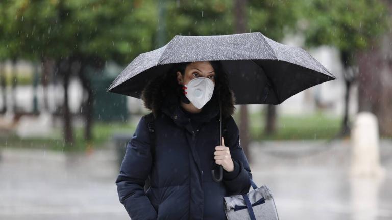 Καιρός (4/1): Ισχυρές βροχές και καταιγίδες σε όλη τη χώρα