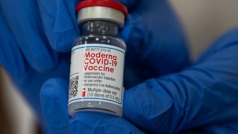 Ξεκινά η διανομή των εμβολίων της Moderna στην Ευρώπη