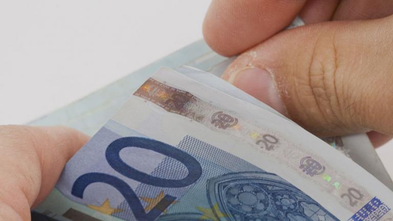 Τι πληρώνει το δημόσιο τις επόμενες ημέρες