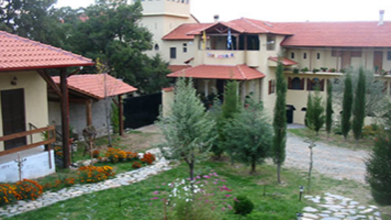 Μονή Τιμίου Προδρόμου στον Κίσσαβο: Το πράσινο μοναστήρι 