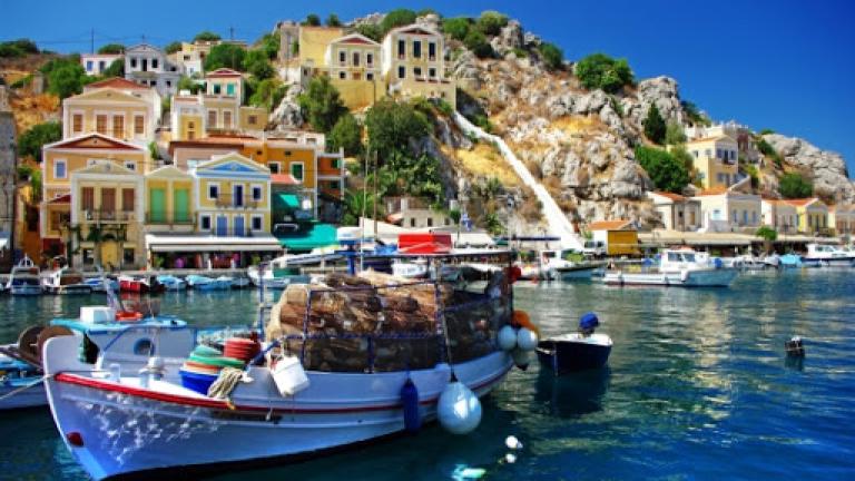 TUI: Η Ελλάδα στην κορυφή των προτιμήσεων των Ευρωπαίων για φέτος το καλοκαίρι