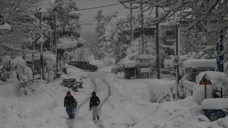 ΕΜΥ: Μία από τις εντονότερες των τελευταίων 40 ετών η χιονόπτωση που έπληξε τη χώρα