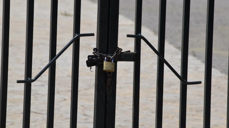 Κορωνοϊός: Δείτε ποια σχολεία παραμένουν κλειστά την Δευτερά λόγω αύξησης των κρουσμάτων 