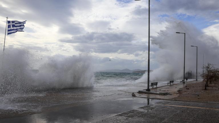 Ισχυρές βροχοπτώσεις και καταιγίδες αναμένονται στο Ανατολικό Αιγαίο και στα νησιά -  Αναλυτικά ο καιρός για Τρίτη 2/2