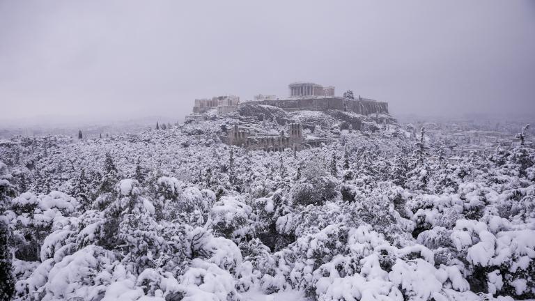 Κακοκαιρία Μήδεια: Μία από τις εντονότερες των τελευταίων 40 ετών η χιονόπτωση που έπληξε τη χώρα