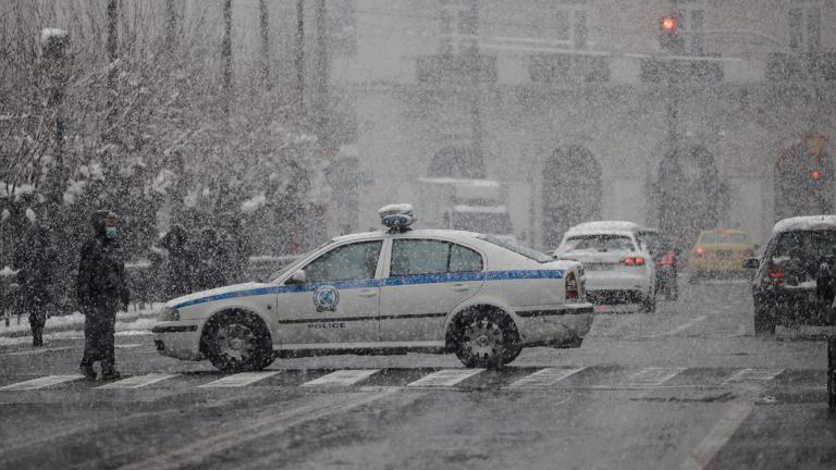 Συνεχίζονται τα προβλήματα στην Αττική από τον χιονιά - Σε κατάσταση έκτακτης ανάγκης ο δήμος Διονύσου