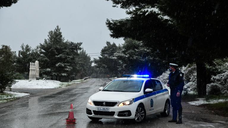 Διέκοψε την κυκλοφορία στη λεωφόρο Πάρνηθος η Τροχαία λόγω μποτιλιαρίσματος