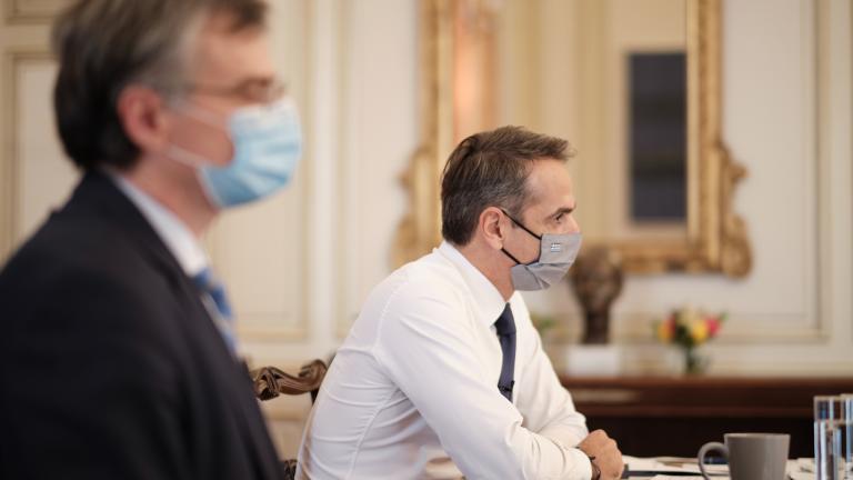 Lockdown: Έκτακτη σύσκεψη για τον κορονοϊό υπό τον Μητσοτάκη στο Μαξίμου