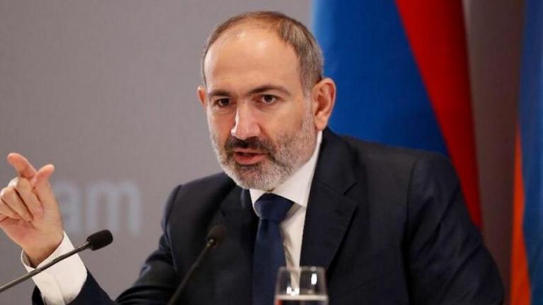 Αρμενία: Ο στρατός ζητά να παραιτηθεί η κυβέρνηση - Για απόπειρα πραξικοπήματος κάνει λόγο ο πρωθυπουργός Πασινιάν