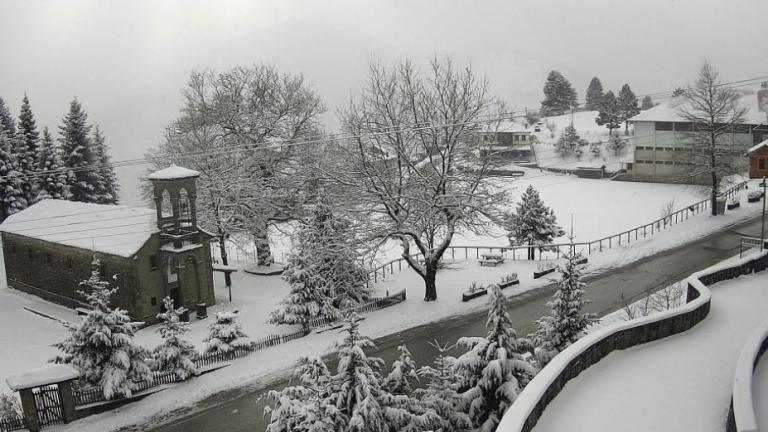 Κακοκαιρία «Μήδεια»: Στους -13 βαθμούς στη Δυτική Μακεδονία και πυκνές χιονοπτώσεις   