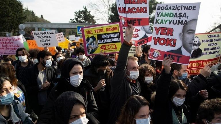 ΕΕ-Κομισιόν- Τουρκία: Ανησυχία για τις εξελίξεις στην Τουρκία σε βάρος φοιτητών του Πανεπιστημίου του Βοσπόρου - Τουλάχιστον 20 διαδηλωτές συνελήφθησαν