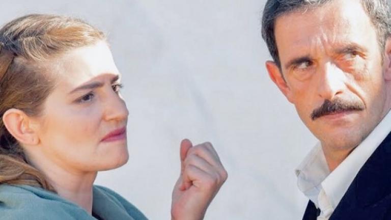 Άγριες μέλισσες (24/3): Ο Δούκας στέλνει στα χέρια της Ελένης ένα όπλο για να νικήσει τον Βόσκαρη