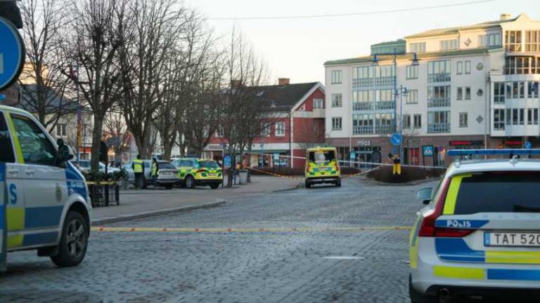 Σουηδία επίθεση με μαχαίρι: Συνελήφθη ο δράστης - Πιθανό «τρομοκρατικό έγκλημα» - 8 τραυματίες