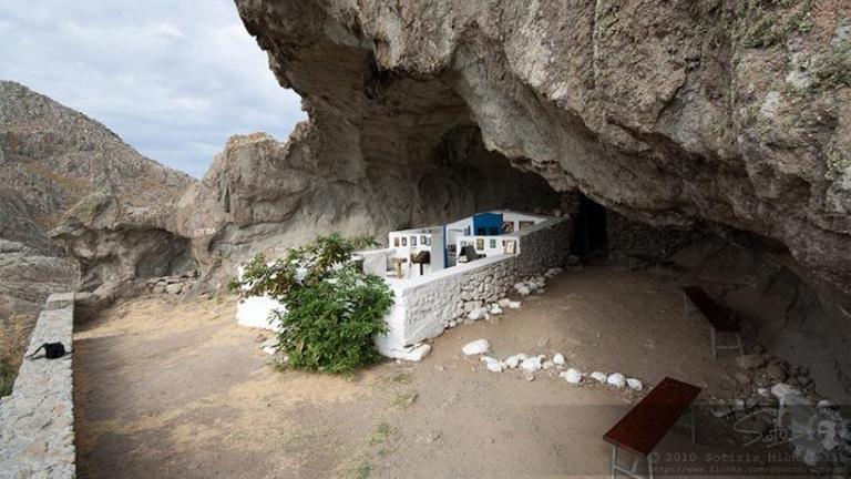 Το προσκύνημα της Παναγίας της Κακαβιώτισσας στη Λήμνο: Το πιο όμορφο εξωκκλήσι της Ελλάδας