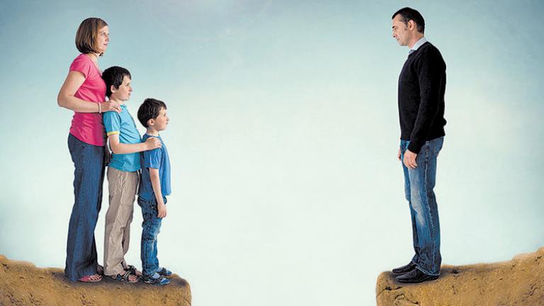 Η Συνεπιμέλεια κατά νομικό τεκμήριο κι ο μύθος των συγκρούσεων