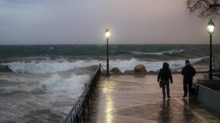 Καιρός για Τρίτη 2/3: Τοπικές βροχές και πτώση της θερμοκρασίας