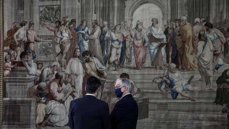 Βουλή-Ταπισερί "Σχολή των Αθηνών": Δώρο της Γαλλίας με αφορμή τη συμπλήρωση 200 χρόνων από την Ελληνική Επανάσταση