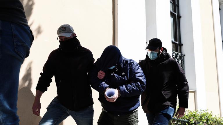 Ριφιφί σε θυρίδες τράπεζας: Στην φυλακή οδηγείται ο 58χρονος - Τι υποστήριξε στην απολογία του