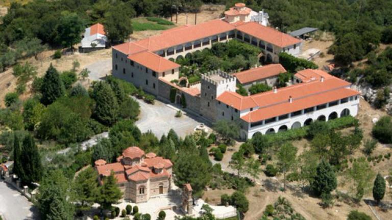 Μονή Μπούρα: Το μοναστήρι των ηρωικών μοναχών 