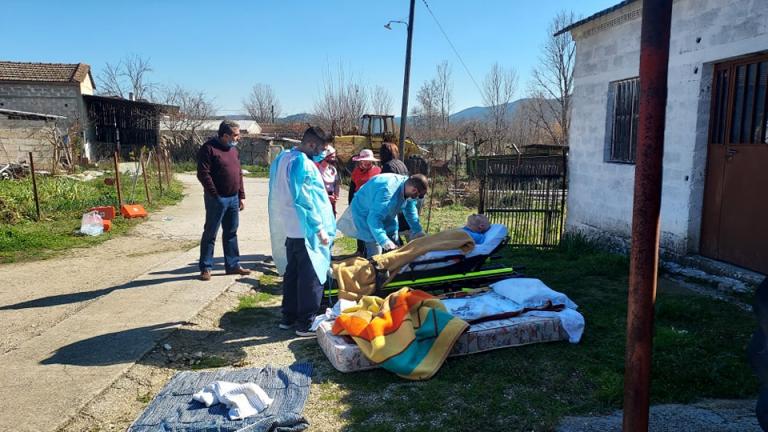 Σεισμός Ελασσόνα: Πέθανε ο ηλικιωμένος που είχε απεγκλωβιστεί από το σπίτι του