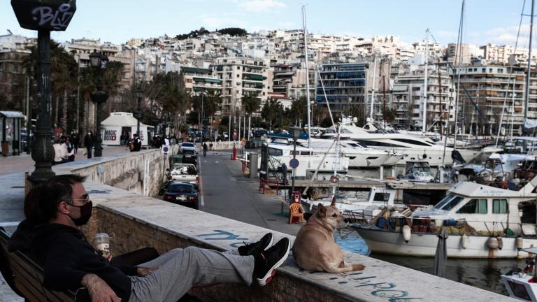 Όλοι έξω! Άλλα με μέτρα που θα εφαρμόζουμε με θρησκευτική ευλάβεια