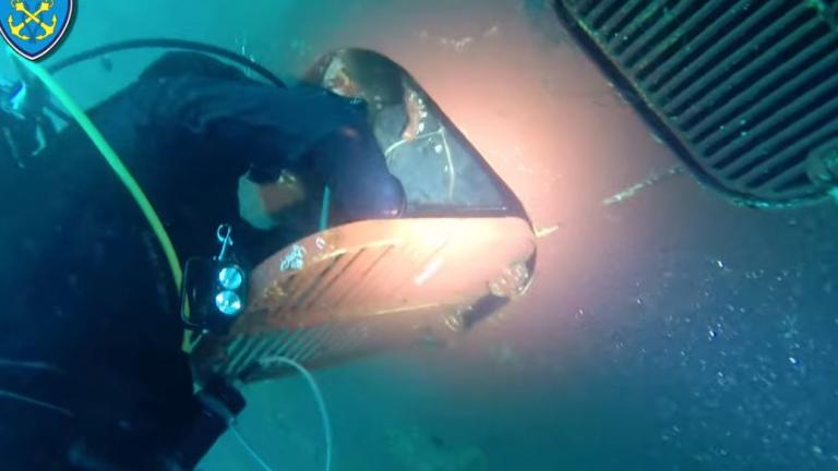 Κόρινθος: Δύτης εντόπισε 46 κιλά κοκαΐνης σε υποβρύχια κρύπτη φορτηγού πλοίου (ΒΙΝΤΕΟ)