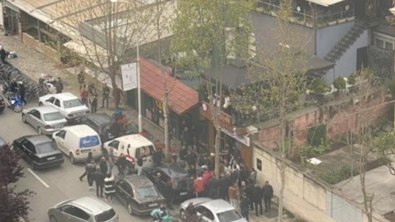 Αλβανία: Πέντε τραυματίες από επίθεση με μαχαίρι σε τέμενος στα Τίρανα